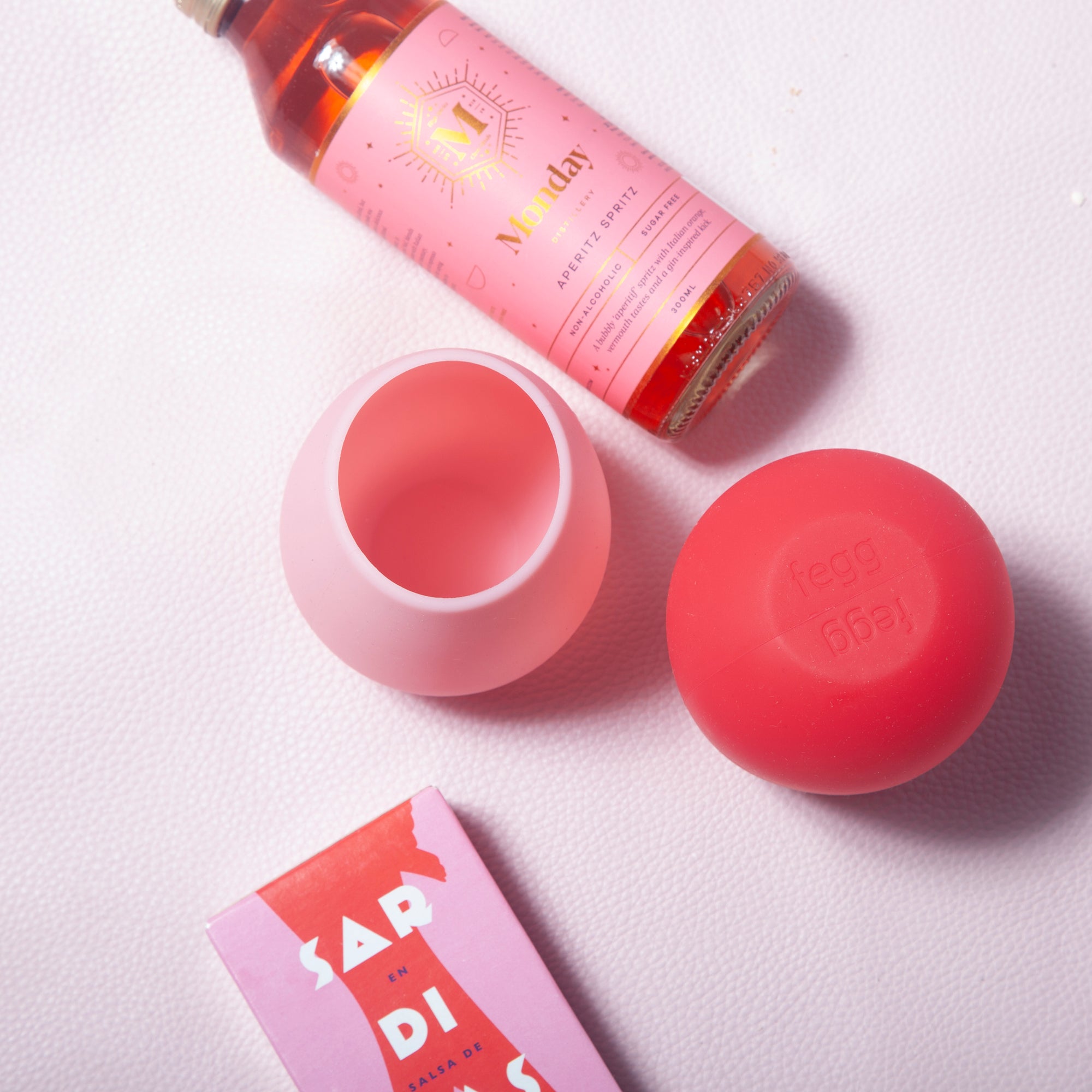 cherry + blush | fegg set | silicone unbreakable glasses